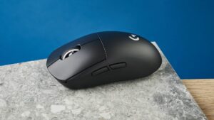 Logitech G Pro X Superlight 2 تمام آن چیزی است که من از یک ماوس گیمینگ انتظار دارم.  از همین رو