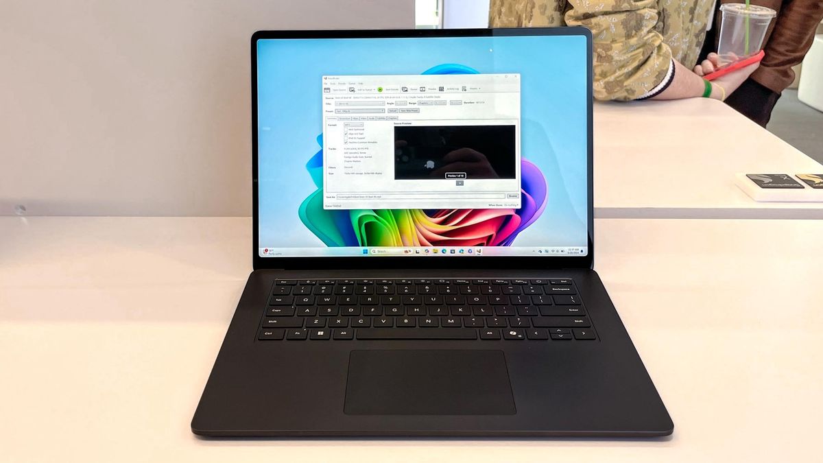 بررسی عملی Surface Laptop 7: بیش از آنچه که به نظر می رسد