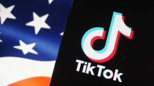 آیا باید از VPN با TikTok استفاده کنید؟