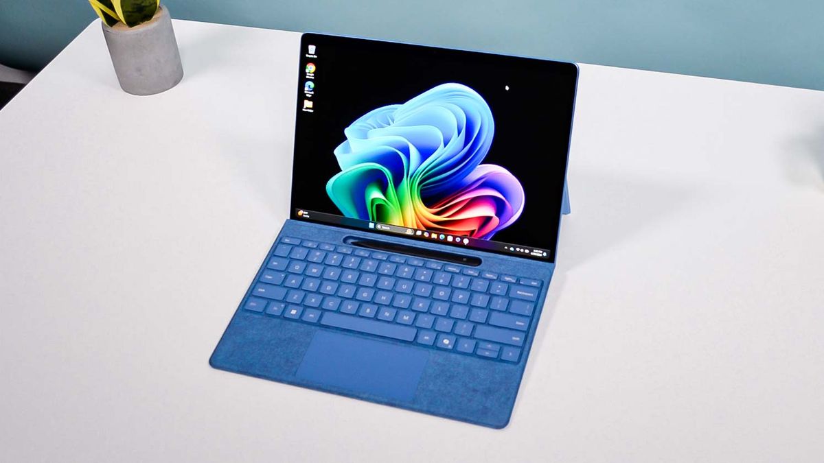 رایانه های شخصی Surface Copilot+ جدید مایکروسافت قابل تعمیر ترین رایانه های شخصی موجود در بازار هستند