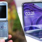 Motorola Razr V3 next to Motorola Razr Plus 2024