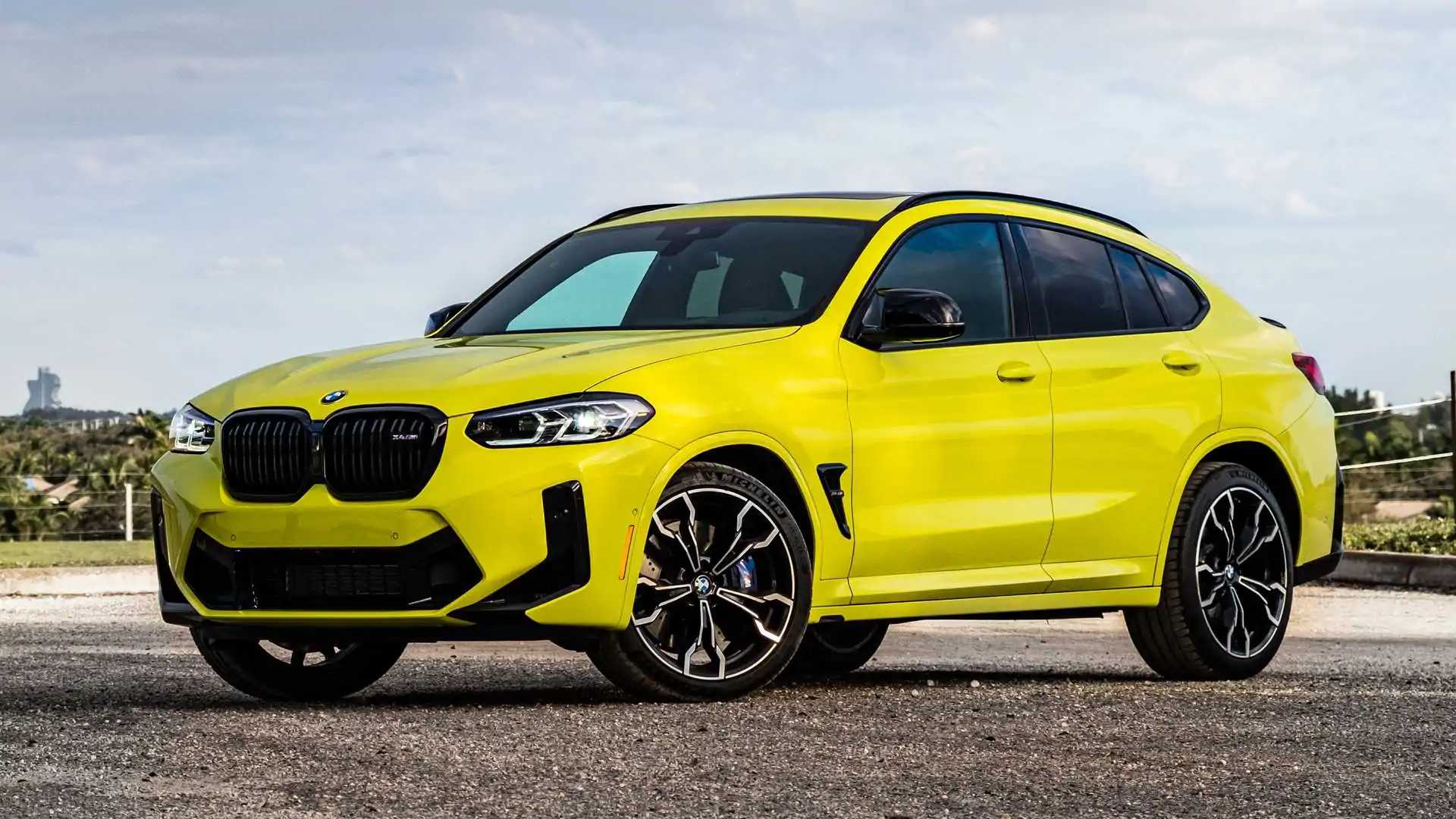 BMW X4 را می کشد