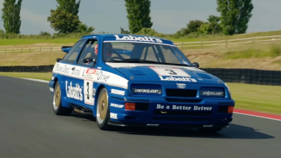 بهترین فرد برای انجام این کار: Tiff Needell با ماشین مسابقه اسکورت Cosworth متحد شد