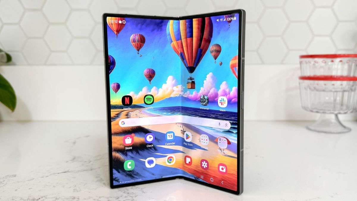 Samsung Galaxy Z Fold 6 اولین گوشی تاشوی است که از Gemini Nano پشتیبانی می کند — معنی آن در اینجا آمده است