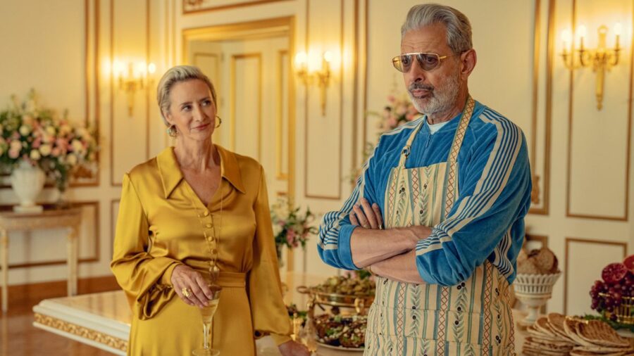 L-R: Janet McTeer as Hera and Jeff Goldblum as Zeus in Netflix's &quot;Kaos&quot;.