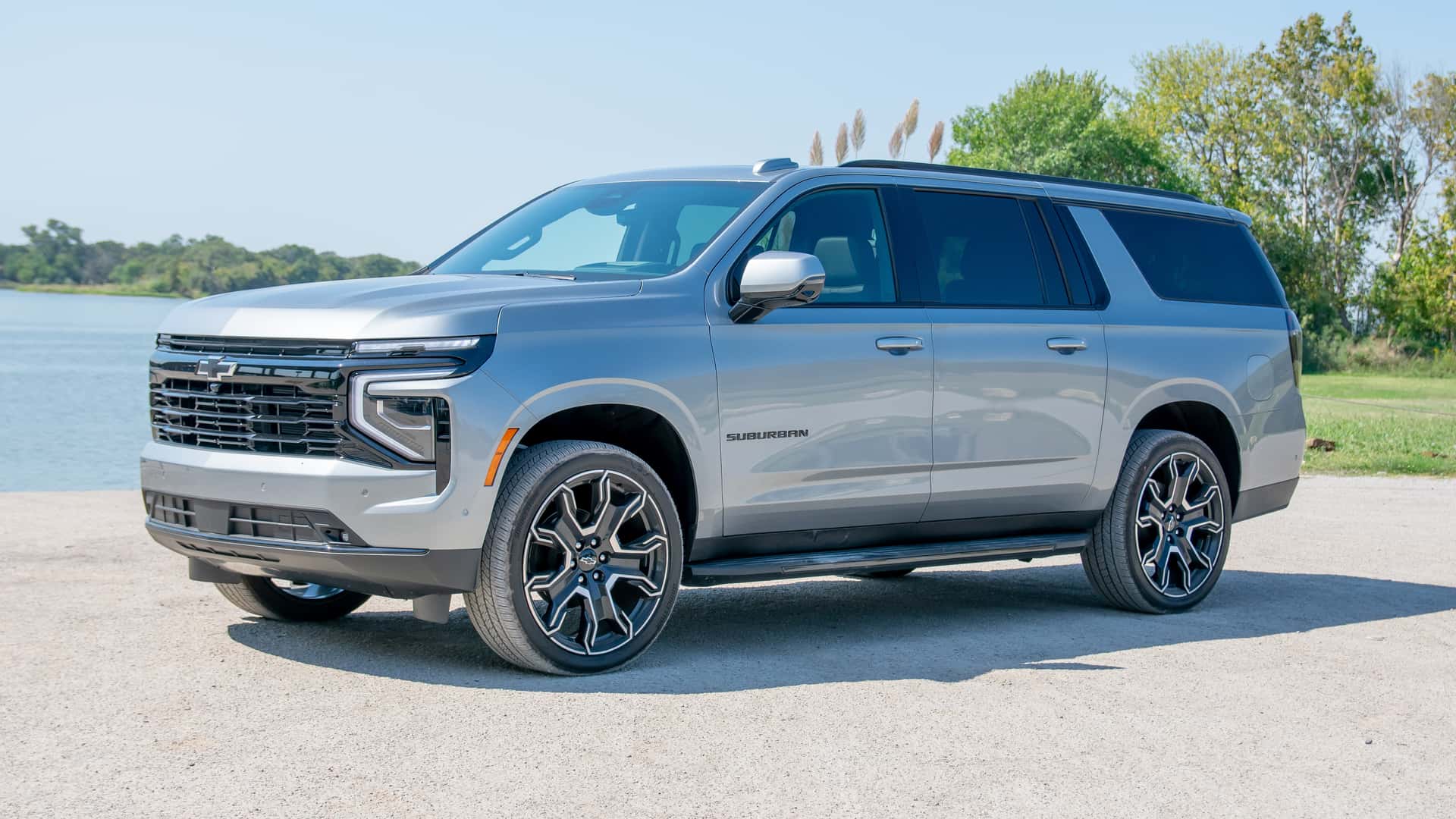 2025 Chevy Tahoe و Suburban دارای صفحه نمایش بزرگ، جذابیت بزرگ: اولین بررسی Drive