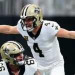 Derek Carr (4) of the New Orleans Saints calls out ahead of the Saints vs Chiefs live stream 2024