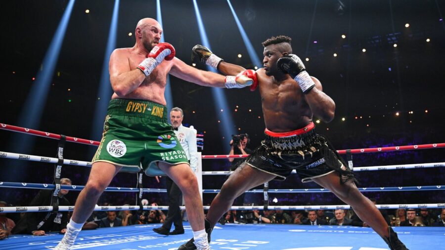 Tyson Fury and Francis Ngannou exchange punches during the Heavyweight fight between Tyson Fury and Francis Ngannou, boxing schedule