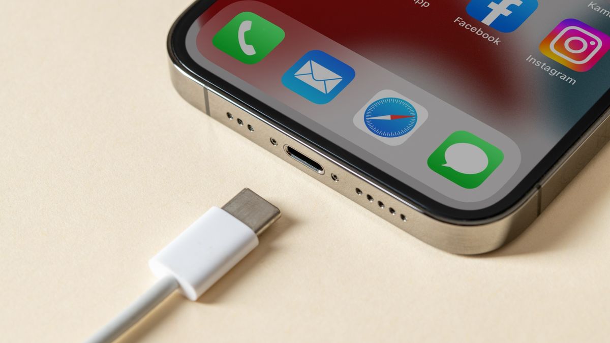 کنترلر اختصاصی اپل USB-C رسما هک شد – آنچه باید بدانید