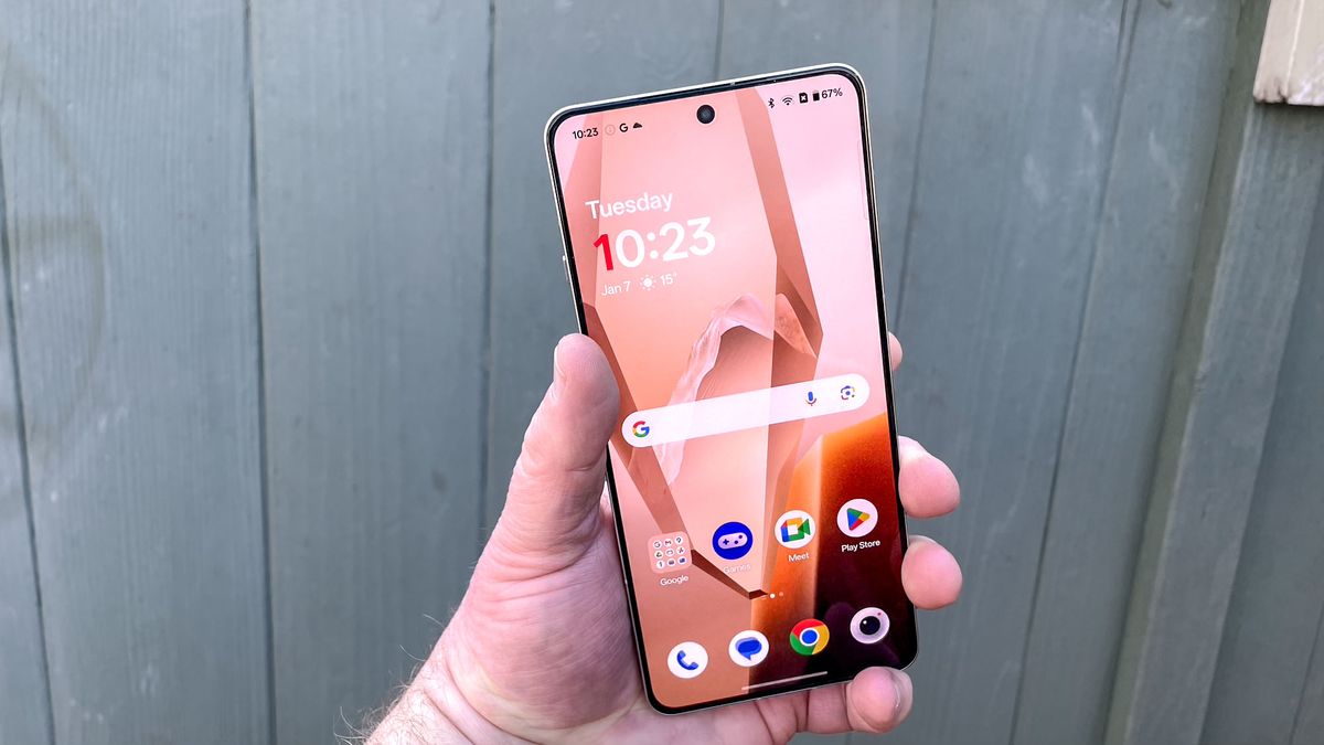 من OnePlus 13r را به مدت یک هفته تنها گذاشتم – و از آنچه که هنگام بازگشت من اتفاق افتاد شوکه شدم