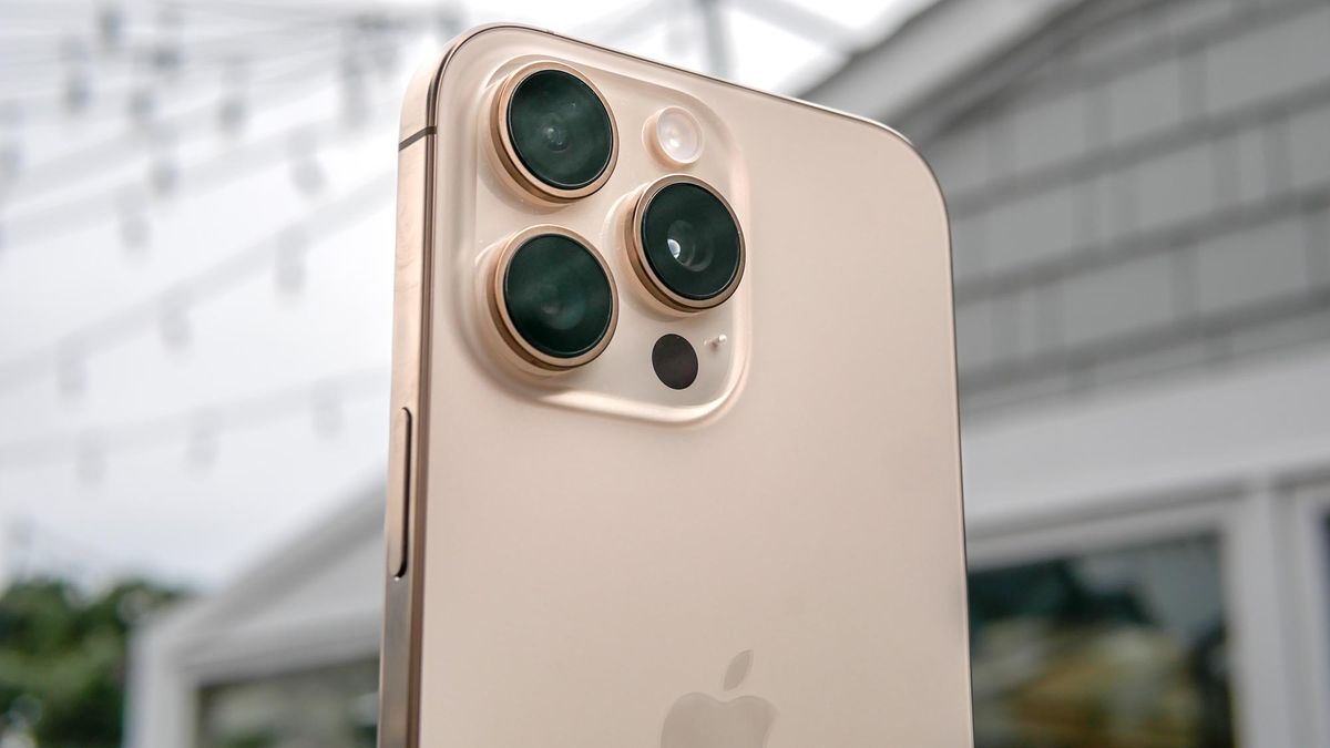Apple و SpaceX لینک Starlink را برای کاربران خاص آیفون اضافه کردند
