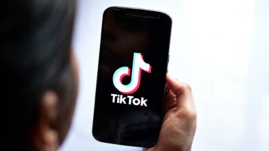 Tiktok هنوز در فروشگاه های برنامه مفقود است – و مردم در تلاشند تا پول کسب کنند