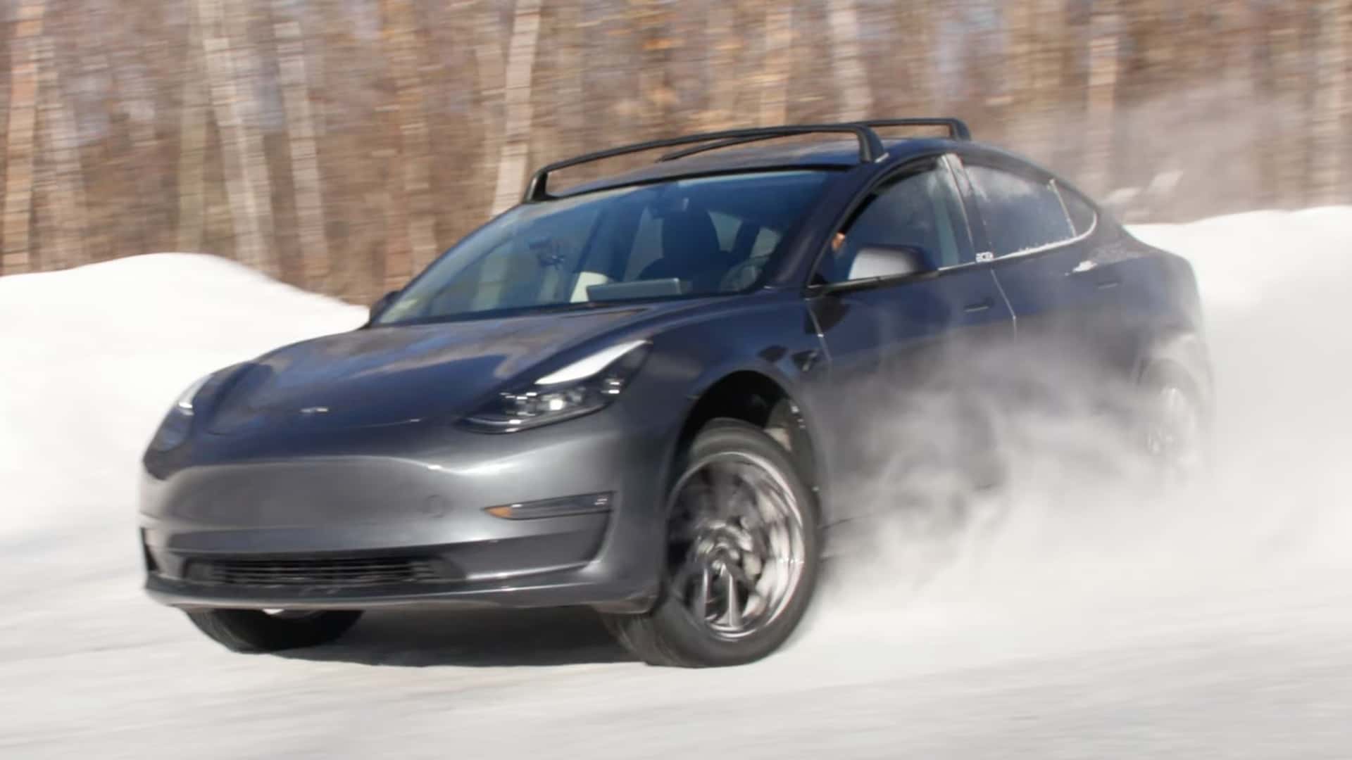 این رکورد دوره تجمع Tesla Model 3 را تماشا کنید