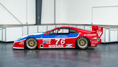 کسی در سال 1989 نیسان 300ZX است
