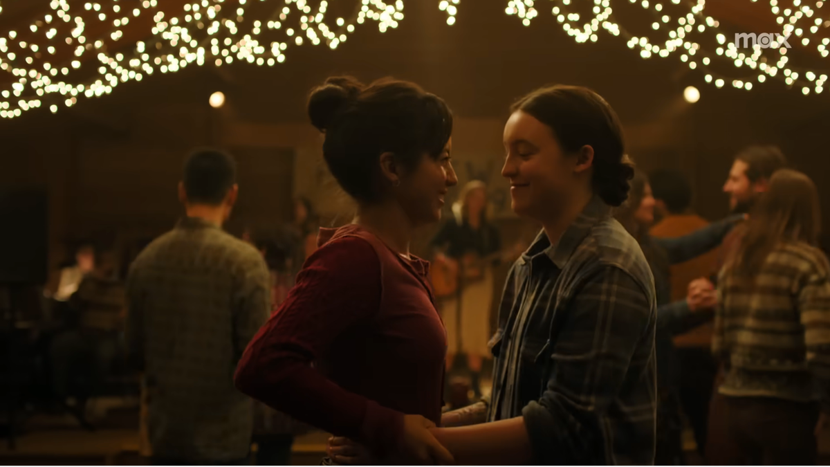 تریلر جدید "آخرین از ما" فصل 2 لحظه مورد علاقه من را از قسمت دوم نشان می دهد Isabela Merced as Dina and Bella Ramsey as Ellie in The Last of Us Season 2