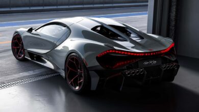 Bugatti با هشت پایان اگزوز یک توربیلون را به فروش می رساند