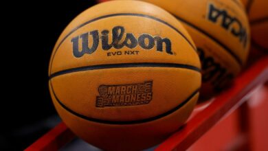 March Madness Live: بسکتبال NCAA و جریان ، چهار نرخ اول و تجمع را تماشا کنید