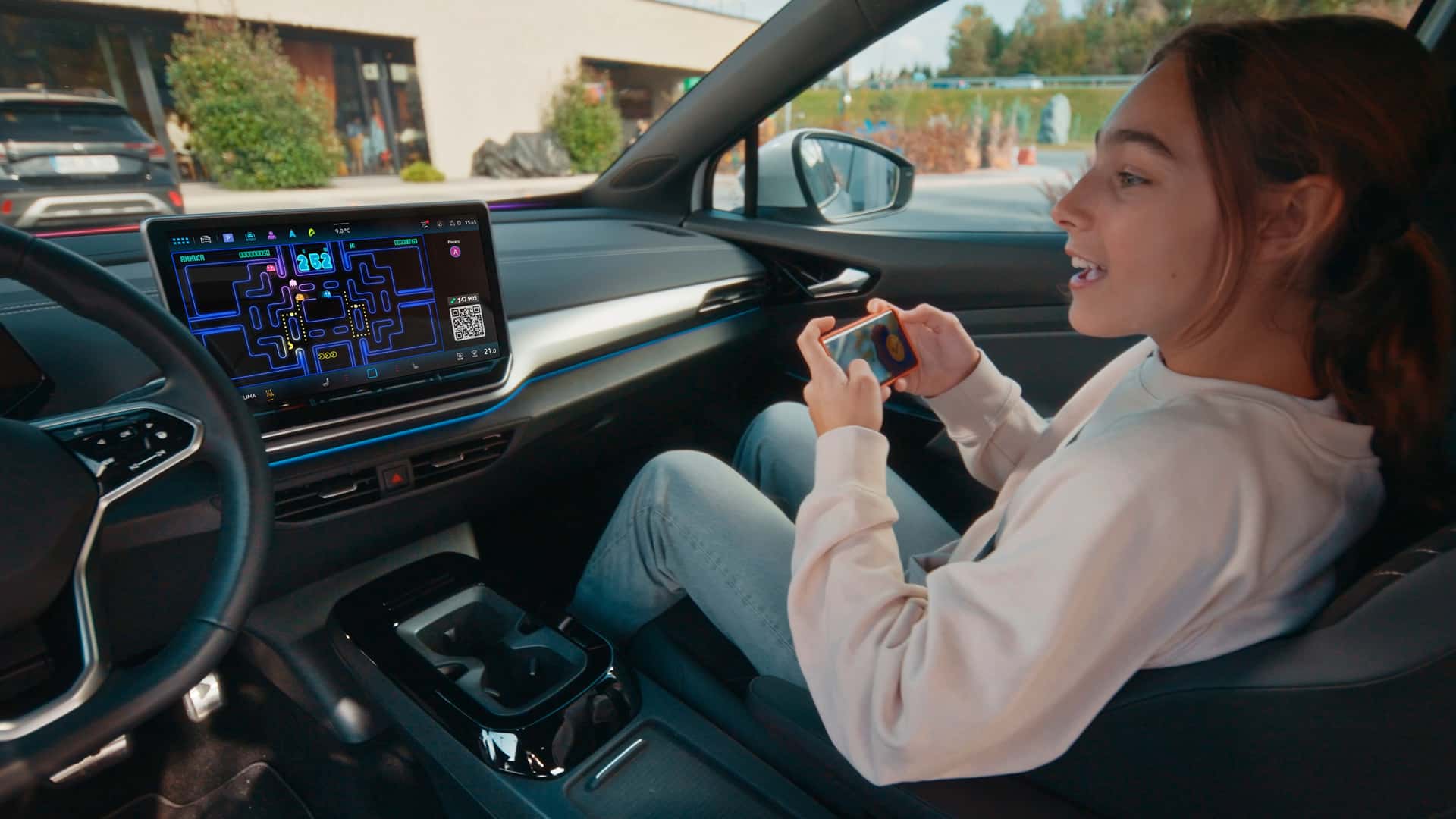 Volkswagen GTI: بدون کتابچه راهنما ، اما اکنون می توانید PAC-MAN را بازی کنید Volkswagen GTI: بدون کتابچه راهنما ، اما اکنون می توانید PAC-MAN را بازی کنید