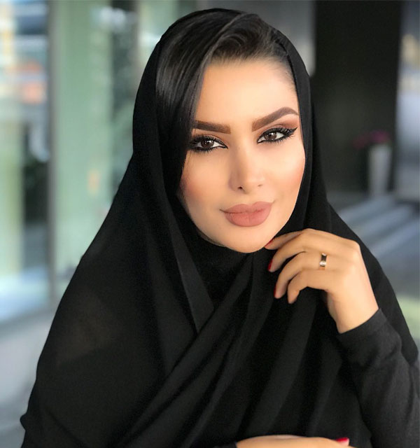 دنیا جهانبخت (DONYA JahanBakht) کیست؟